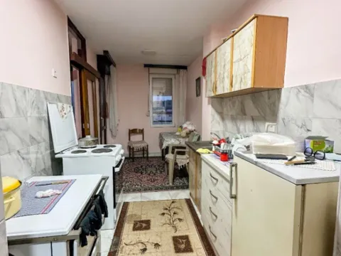 Prodaja, dvosoban stan, 76m², Blok 6, Podgorica - image 3
