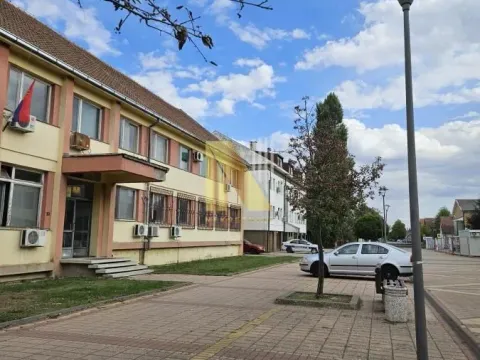 Prodaja, kuća, 303m², Pecinci, Srbija - image 5