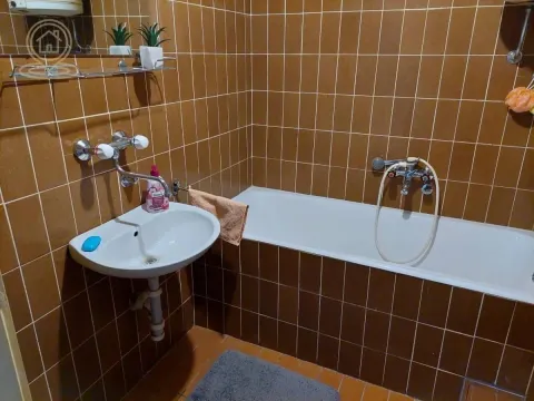 Izdavanje, jednosoban stan, 33m², Grbavica, Novi Sad Sve Podlokacije - image 8