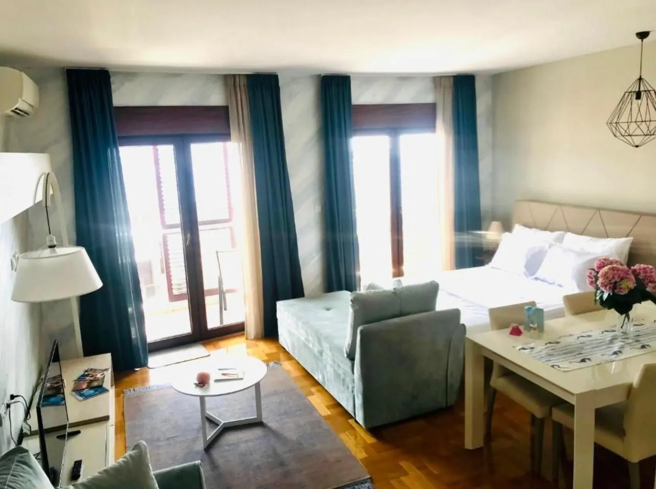 Prodaja, garsonjera, 45m², Bečići, Budva