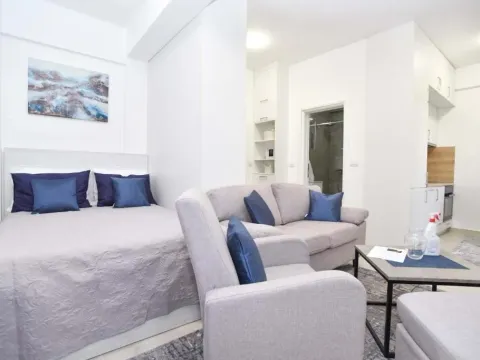 Izdavanje, garsonjera, 32m², Bečići, Budva - image 10