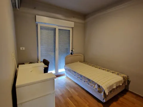 Rent, two bedroom apartment, 73m², City Kvart, Podgorica - image 6