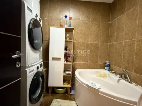 Sale, two bedroom apartment, 67m², City Kvart, Podgorica - image 14