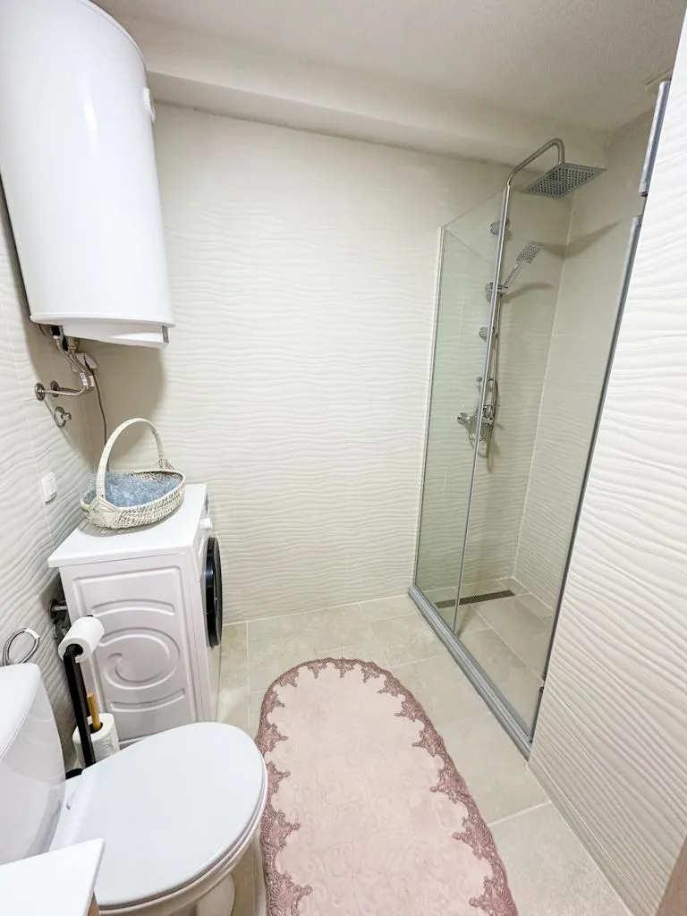 Izdavanje, dvosoban stan, 60m², Stari Aerodrom, Podgorica