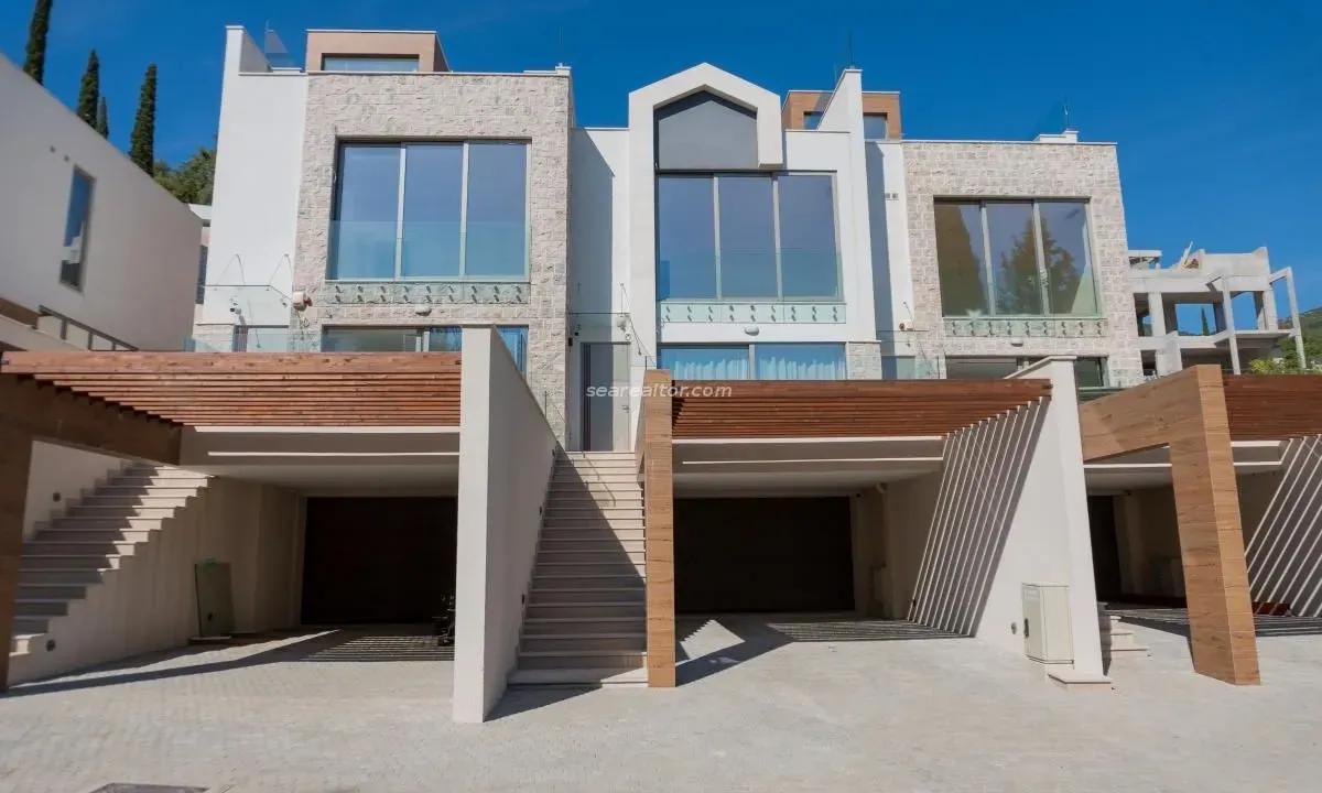 Sale, house, 236m², Donja Lastva, Tivat