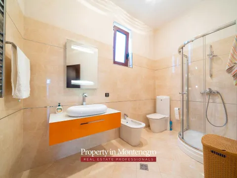 Prodaja, kuća, 971m², Petrovac, Budva - image 70