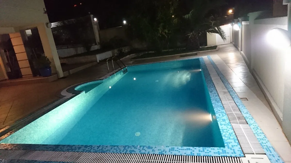 Sale, house, 330m², Utjeha, Bar