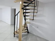 Izdavanje, poslovni prostor, 95m², Gorica C, Podgorica - image 21