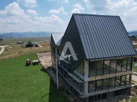 Prodaja, jednosoban stan, 33m², Žabljak, Crna Gora - image 24