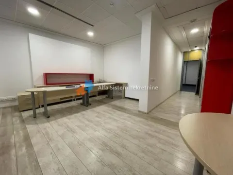 Izdavanje, poslovni prostor, 457m², Stari Grad, Beograd - image 24
