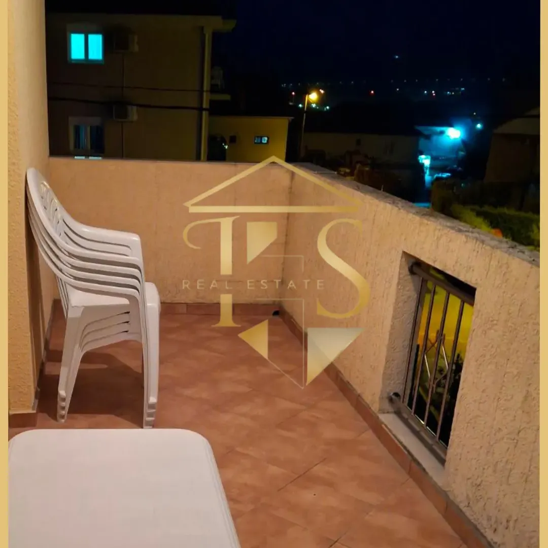 Izdavanje, dvosoban stan, 100m², Dumidran, Tivat
