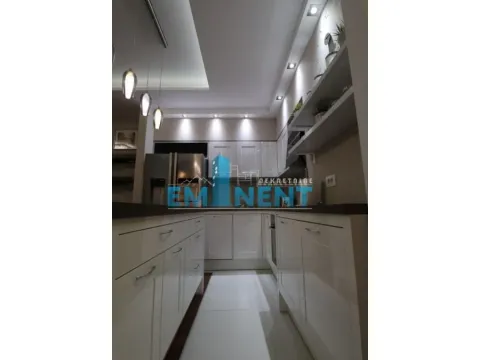 Izdavanje, trosoban stan, 76m², Novi Beograd Blok 67, Novi Beograd Sve Podlokacije - image 6