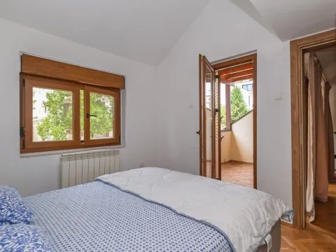 Rent, house, 280m², Podgorica, Crna Gora - image 16