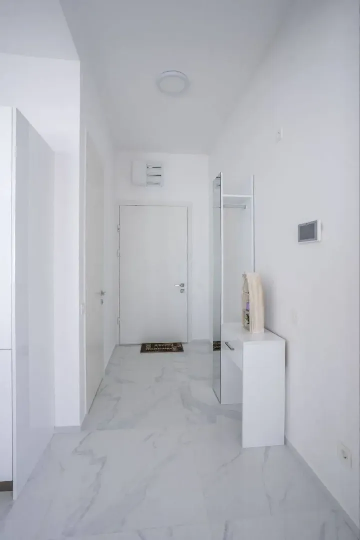 Rent, two bedroom apartment, 55m², Bečići, Budva