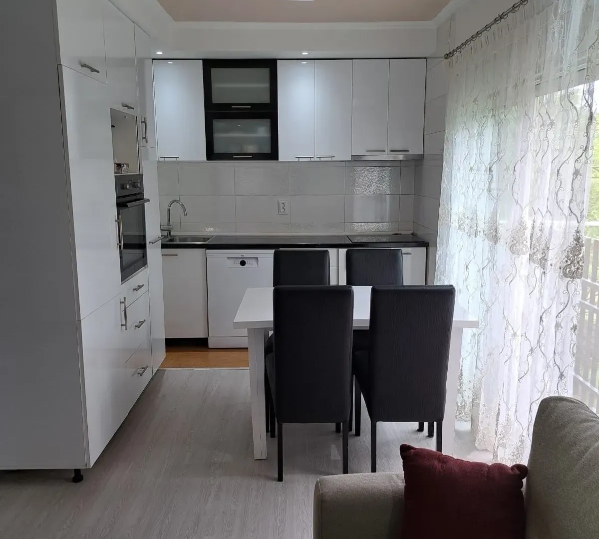 Sale, two bedroom apartment, 60m², Centar, Bar