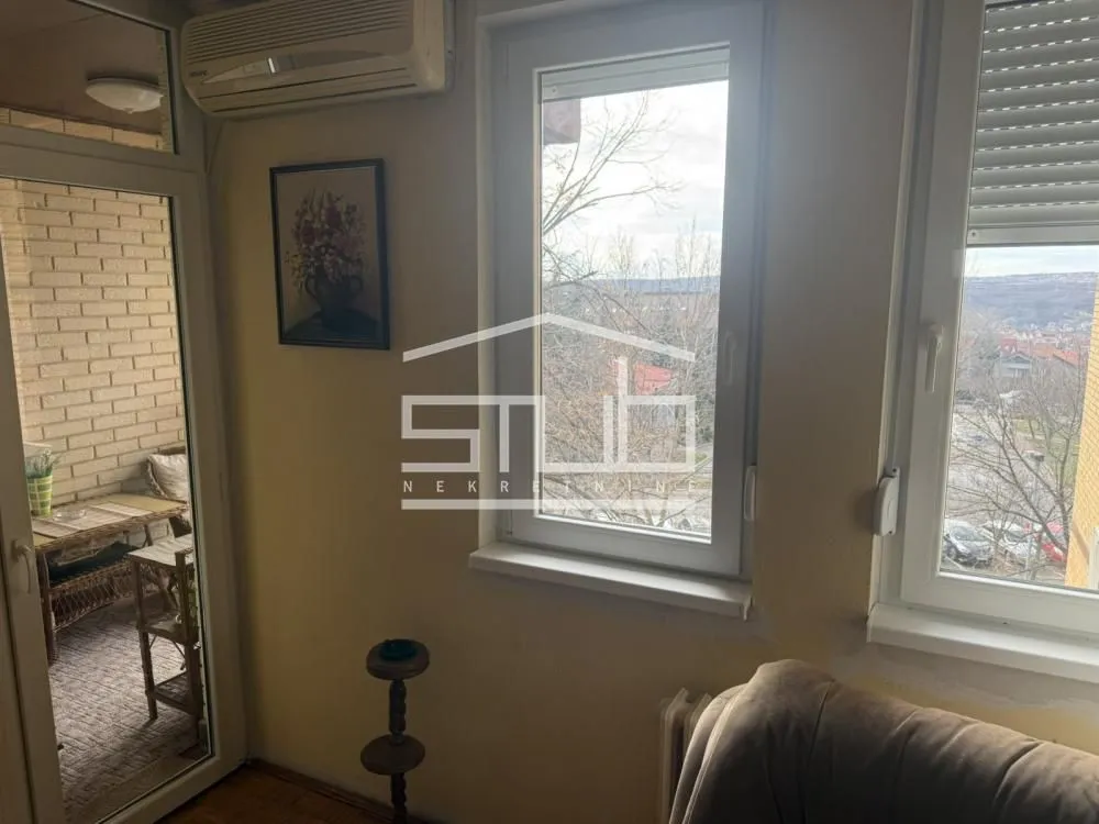 Prodaja, stan, 88m², Resnik, Beograd