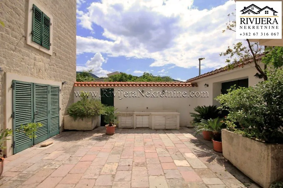 Prodaja, kuća, 230m², Meljine, Herceg Novi