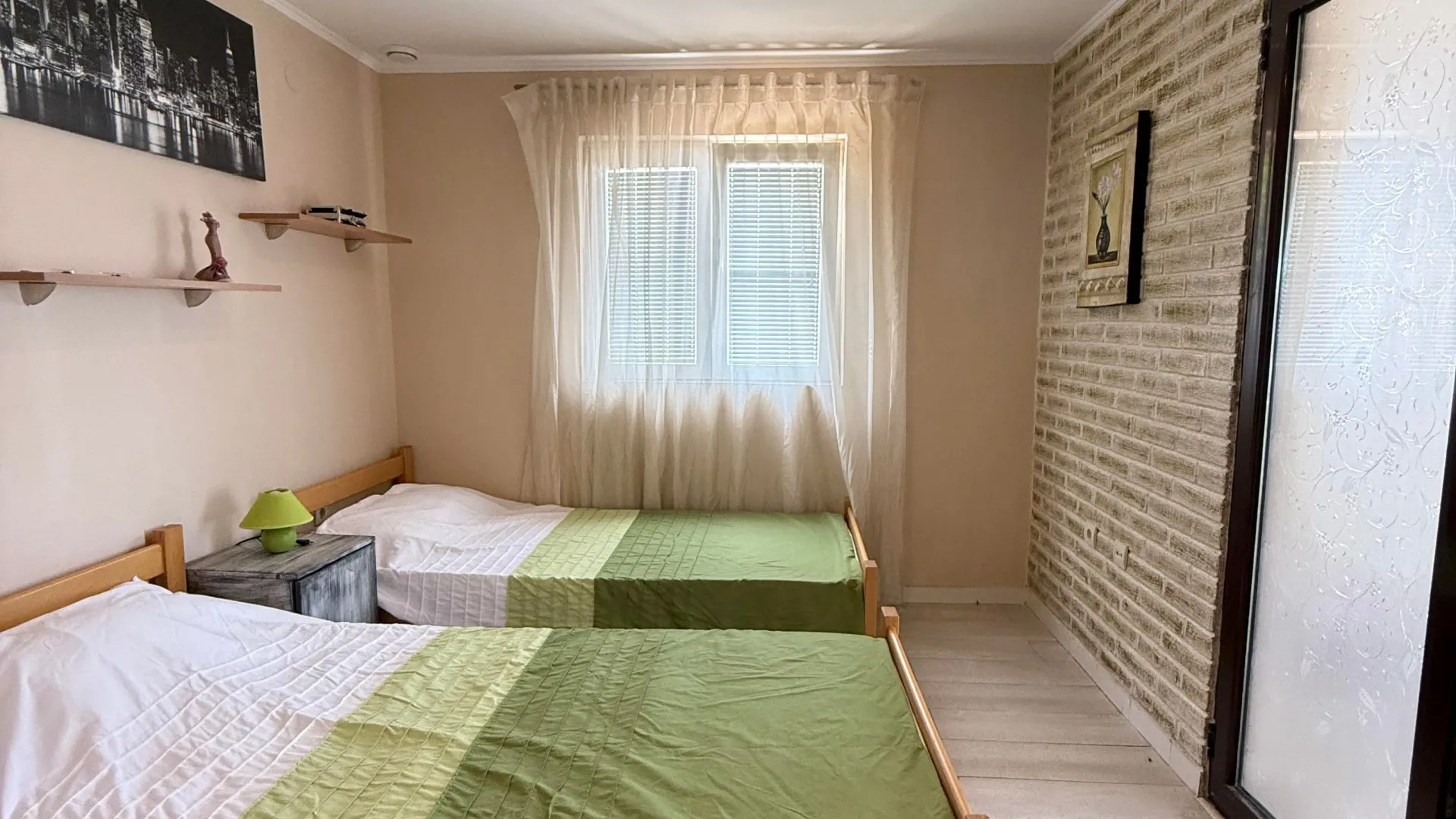 Izdavanje, kuća, 110m², Dobre Vode, Bar