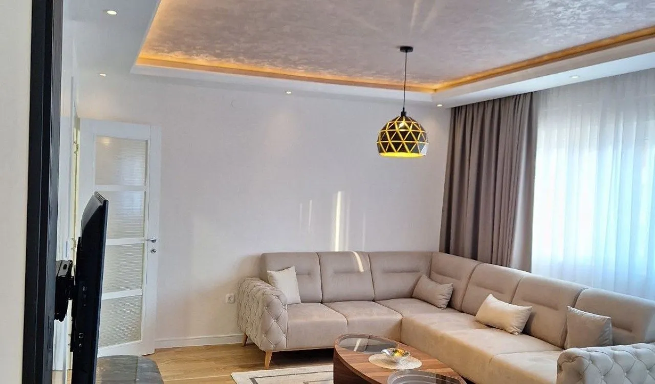 Izdavanje, trosoban stan, 94m², Central Point, Podgorica
