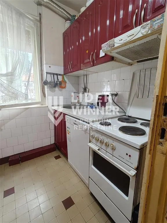 Prodaja, trosoban stan, 76m², Brace Jerković, Voždovac Sve Podlokacije