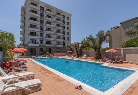 Rent, one bedroom apartment, 32m², Centar, Bar - image 1