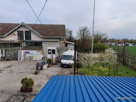 Rent, office space, 630m², Paraćin, Srbija - image 4