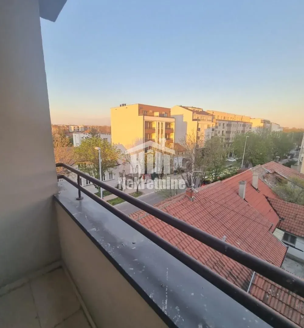 Sale, two bedroom apartment, 58m², Zemun Cara Dušana, Zemun Sve Podlokacije