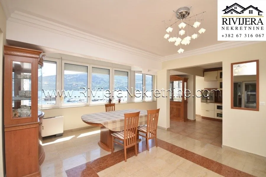 Prodaja, trosoban stan, 263m², Centar, Herceg Novi
