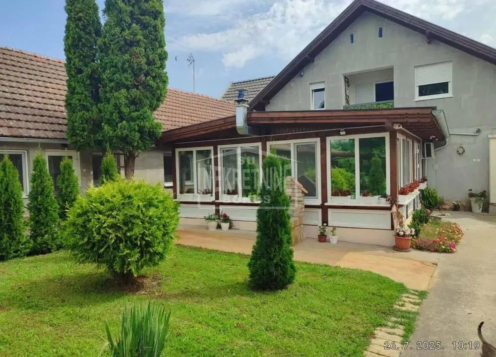 Prodaja, poslovni prostor, 446m², Aleksandrovo, Subotica