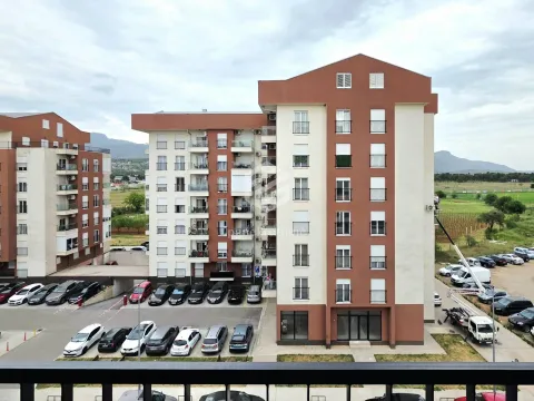 Rent, one bedroom apartment, 52m², Stari Aerodrom, Podgorica - image 11