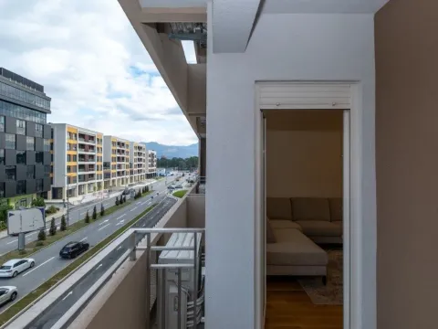 Rent, two bedroom apartment, 72m², Central Point, Podgorica - image 16