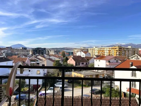 Prodaja, dvosoban stan, 76m², Stari Aerodrom, Podgorica - image 4