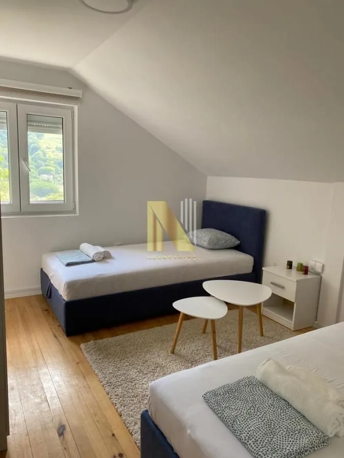Prodaja, kuća, 150m², Rakovac, Novi Sad Sve Podlokacije