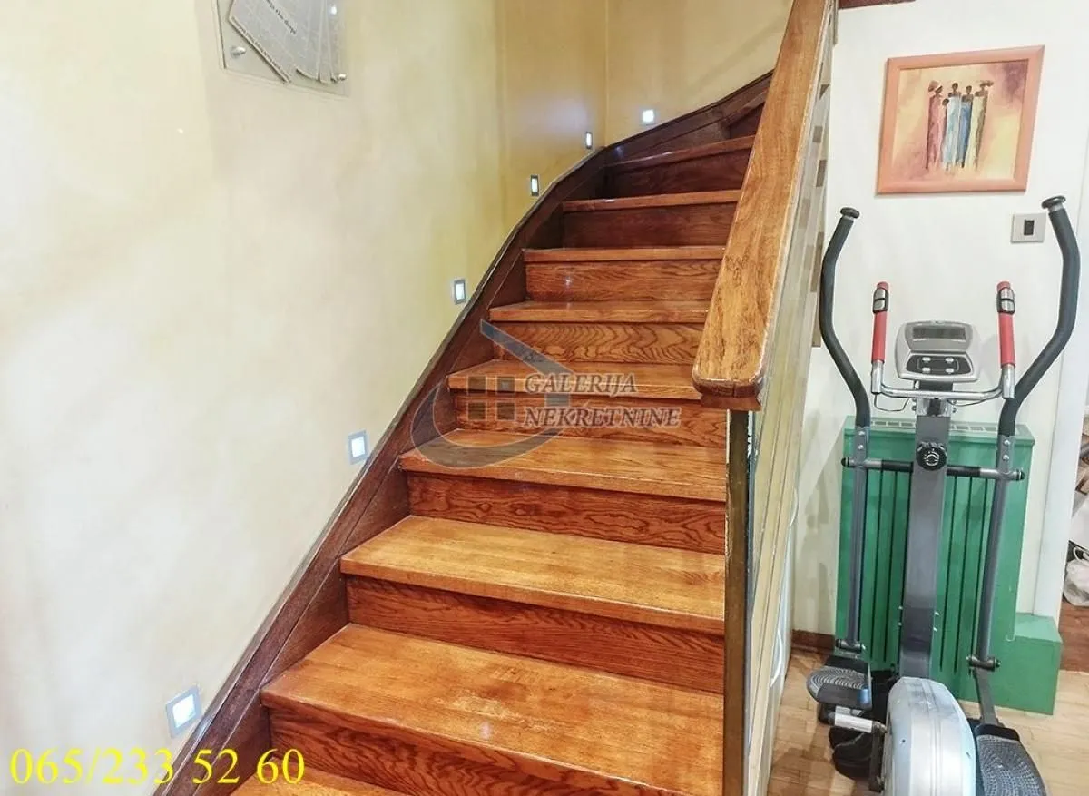 Sale, four bedroom apartment, 142m², Savski Venac, Beograd
