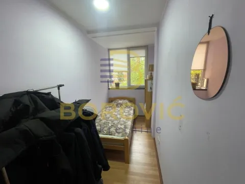 Rent, three bedroom apartment, 41m², Borča 1, Borča Sve Podlokacije - image 9