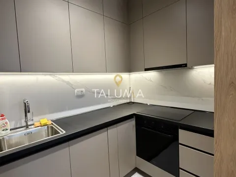 Rent, one bedroom apartment, 50m², City Kvart, Podgorica - image 8