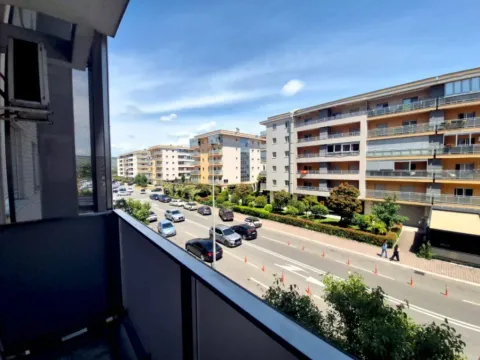 Izdavanje, trosoban stan, 75m², City Kvart, Podgorica - image 11