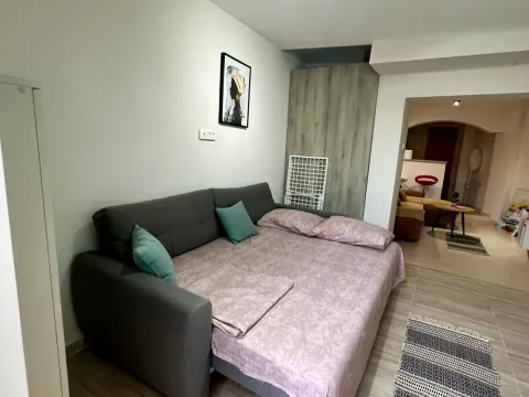 Izdavanje, garsonjera, 35m², Budva, Crna Gora - image 3