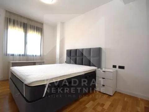 Rent, three bedroom apartment, 130m², Dalmatinska ulica, Podgorica - image 9