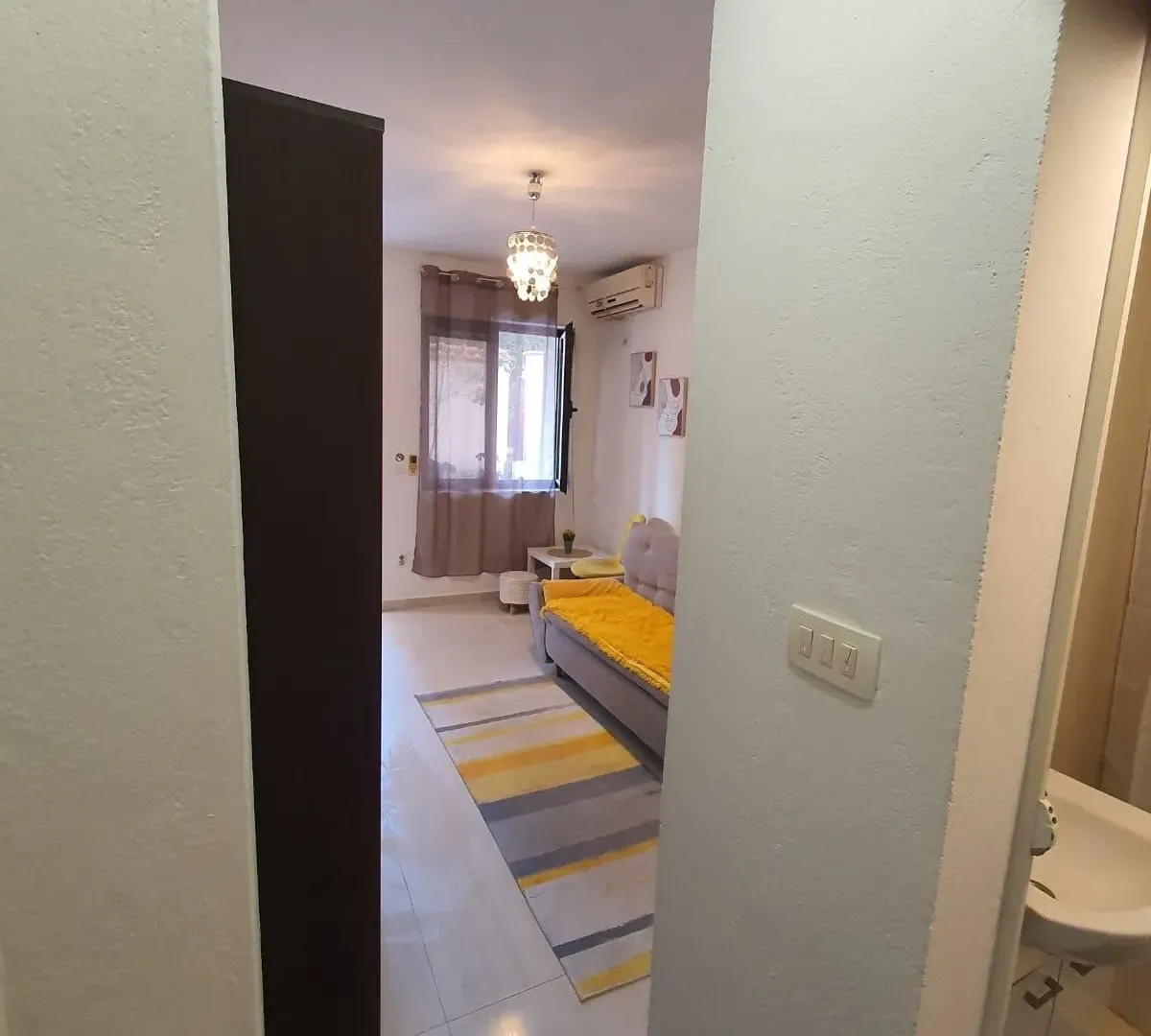 Izdavanje, stan, 17m², Budva, Crna Gora