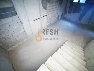 Izdavanje, poslovni prostor, 172m², Tološi, Podgorica - image 12