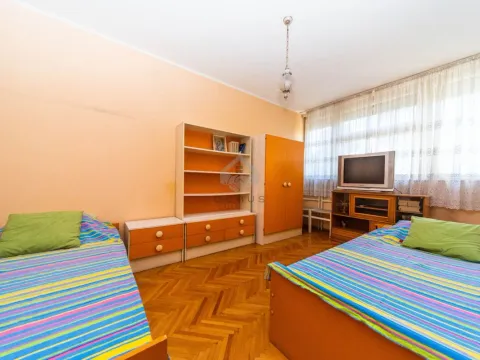 Izdavanje, trosoban stan, 105m², Preko Morače, Podgorica - image 10