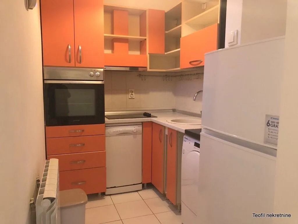 Prodaja, dvosoban stan, 46m², Zemun Gornji Grad, Zemun Sve Podlokacije