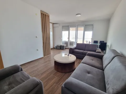 Izdavanje, jednosoban stan, 61m², Bečići, Budva - image 2
