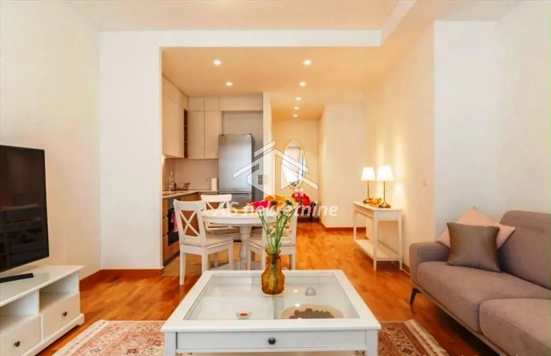 Rent, three bedroom apartment, 86m², Savski Venac, Beograd