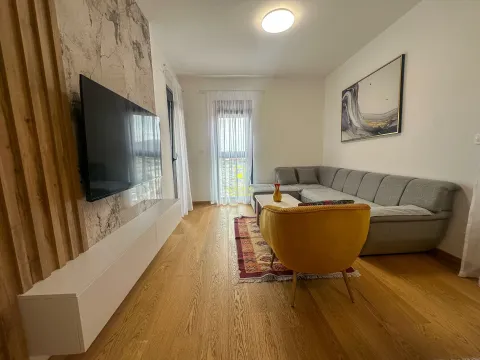 Rent, one bedroom apartment, 45m², City Kvart, Podgorica - image 6