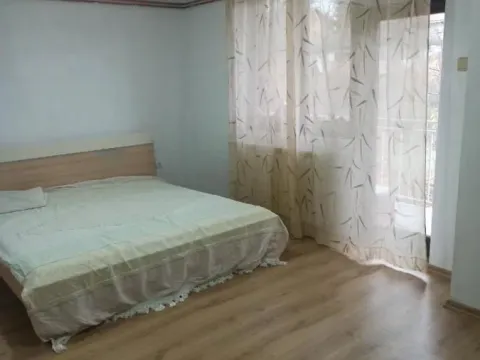 Izdavanje, trosoban stan, 150m², Jajinci, Voždovac Sve Podlokacije - image 11