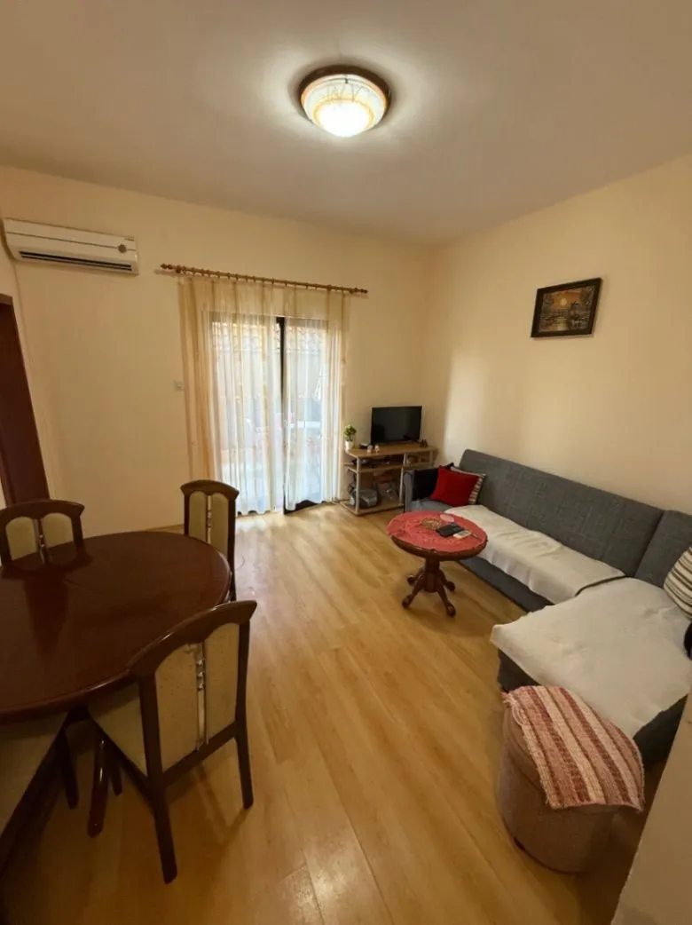 Prodaja, dvosoban stan, 47m², Baošići, Herceg Novi
