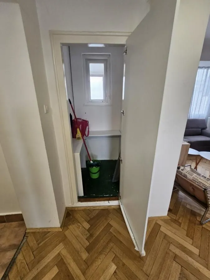 Prodaja, dvosoban stan, 48m², Stari grad, Novi Sad