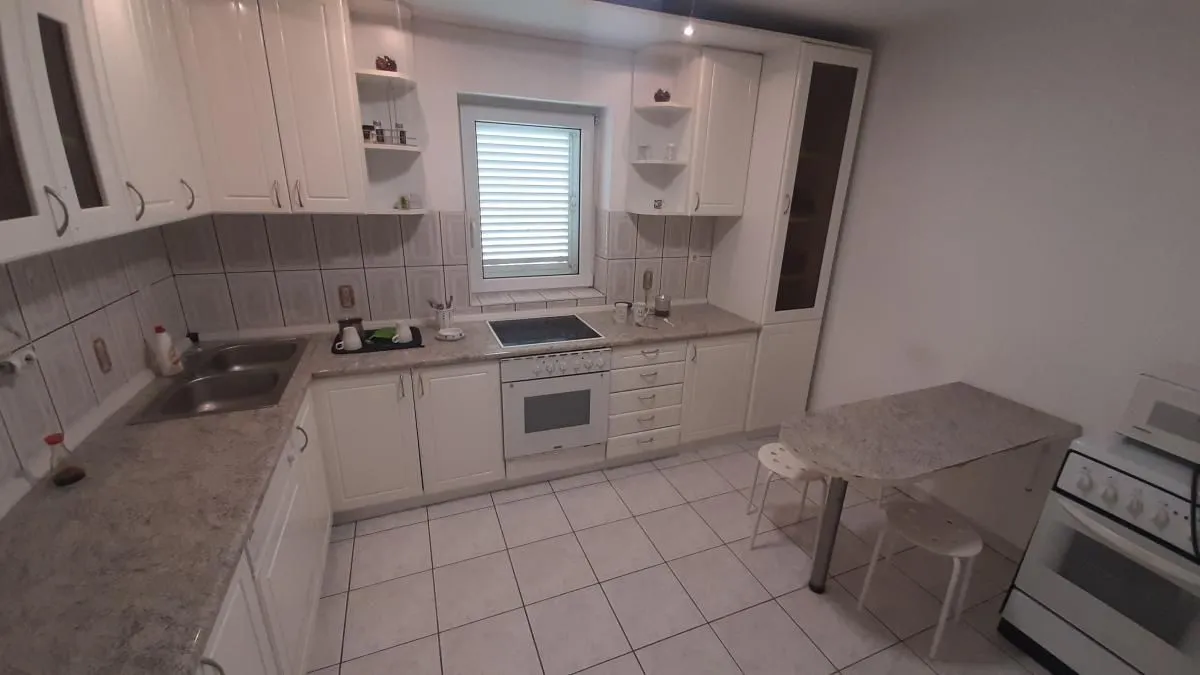 Prodaja, kuća, 200m², Adice, Novi Sad Sve Podlokacije